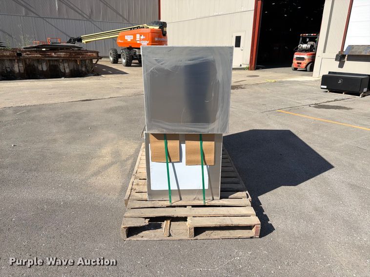 image for item FK3076 (2) toolboxes