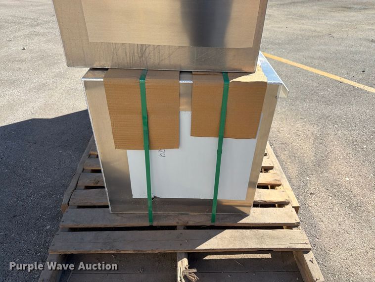 image for item FK3076 (2) toolboxes