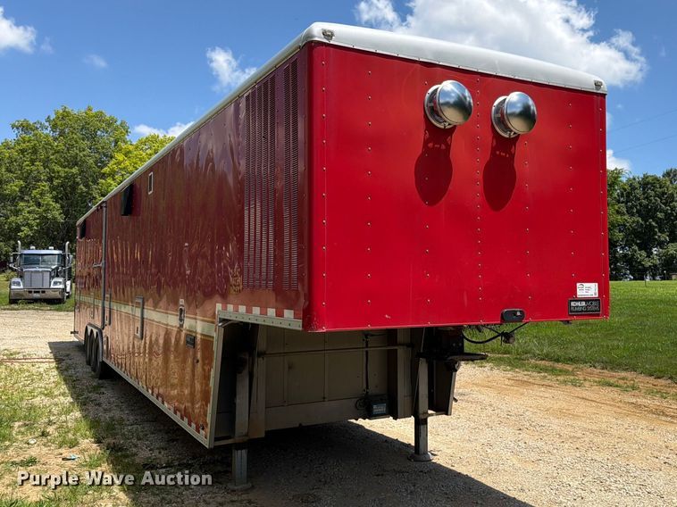 image for item FK3154 2003 Wells Cargo CVG5039 enclosed cargo trailer