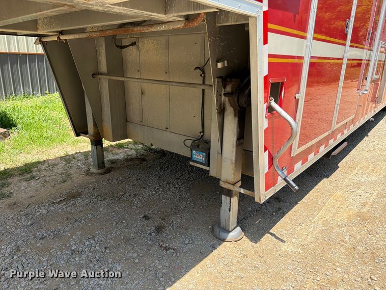 image for item FK3154 2003 Wells Cargo CVG5039 enclosed cargo trailer