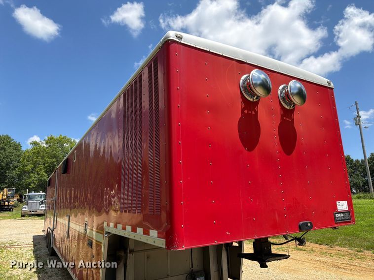image for item FK3154 2003 Wells Cargo CVG5039 enclosed cargo trailer