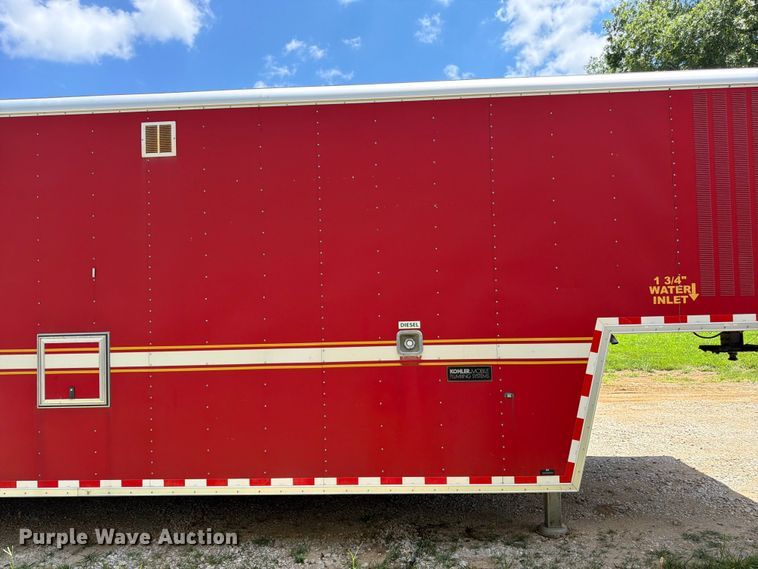 image for item FK3154 2003 Wells Cargo CVG5039 enclosed cargo trailer