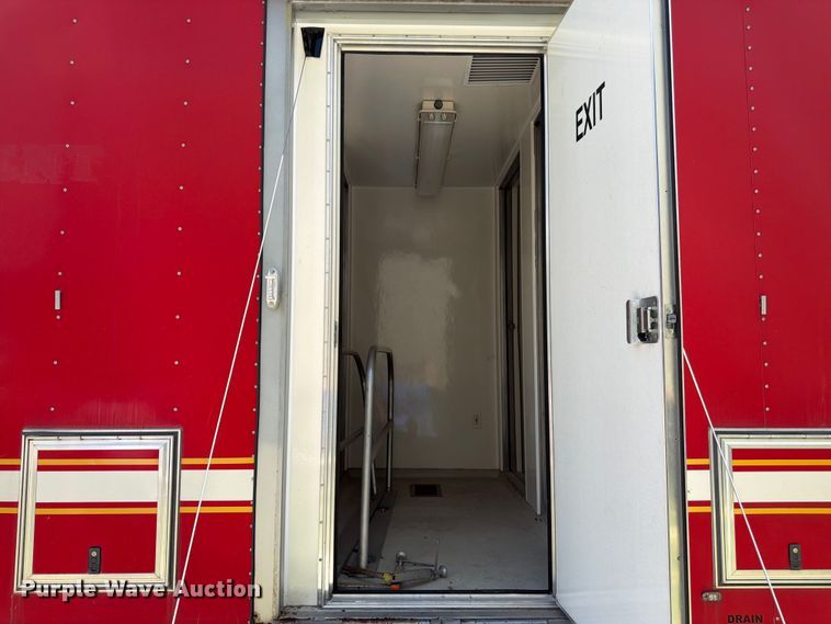 image for item FK3154 2003 Wells Cargo CVG5039 enclosed cargo trailer