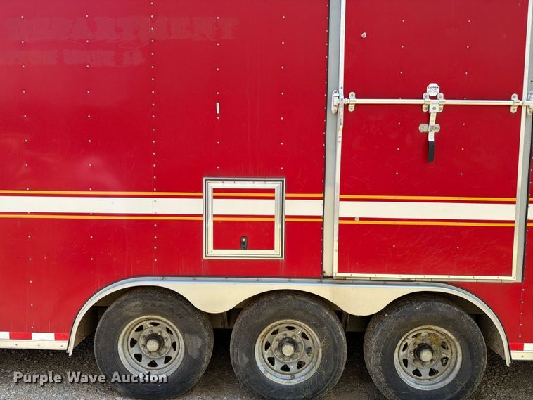 image for item FK3154 2003 Wells Cargo CVG5039 enclosed cargo trailer