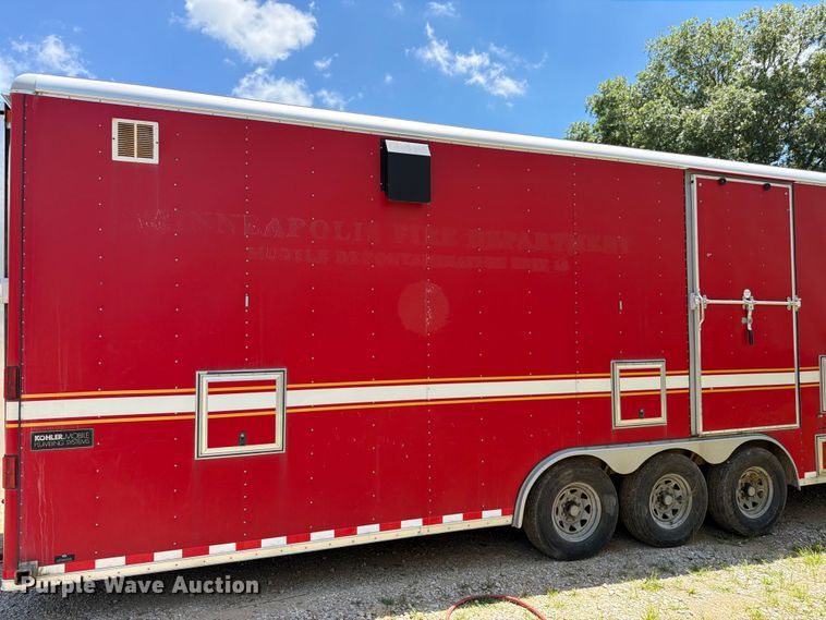 image for item FK3154 2003 Wells Cargo CVG5039 enclosed cargo trailer