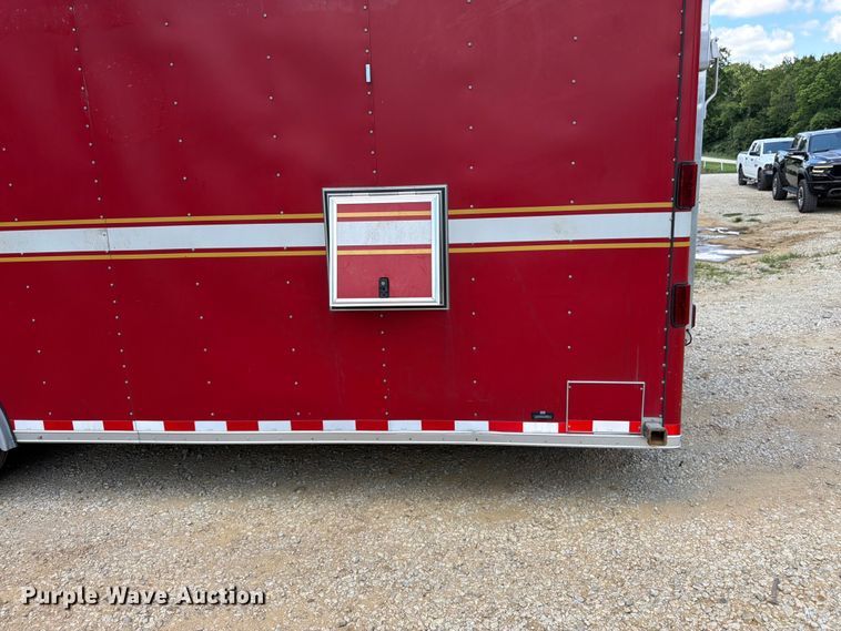 image for item FK3154 2003 Wells Cargo CVG5039 enclosed cargo trailer