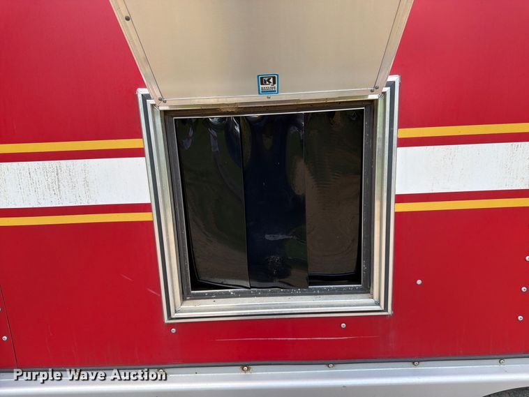 image for item FK3154 2003 Wells Cargo CVG5039 enclosed cargo trailer