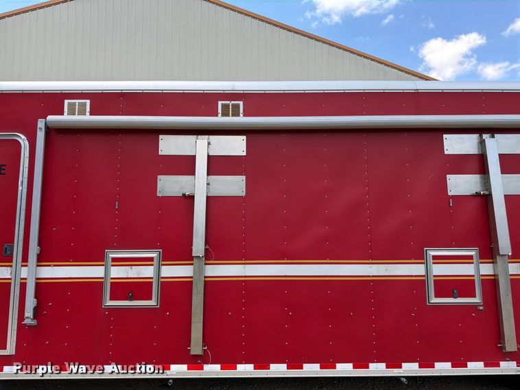 image for item FK3154 2003 Wells Cargo CVG5039 enclosed cargo trailer
