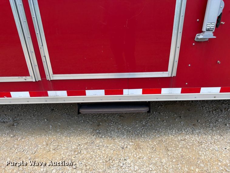 image for item FK3154 2003 Wells Cargo CVG5039 enclosed cargo trailer