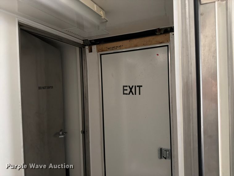 image for item FK3154 2003 Wells Cargo CVG5039 enclosed cargo trailer