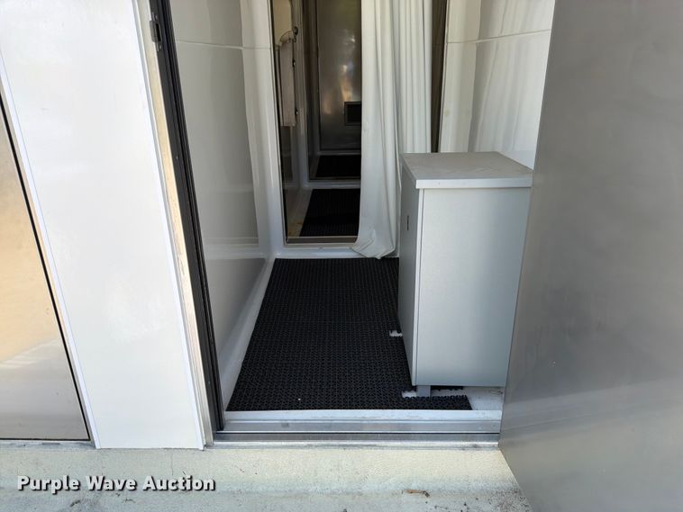 image for item FK3154 2003 Wells Cargo CVG5039 enclosed cargo trailer