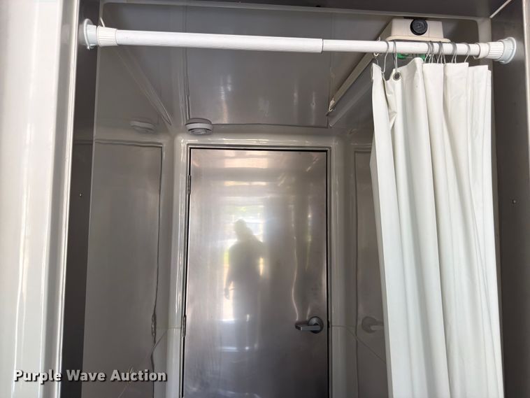 image for item FK3154 2003 Wells Cargo CVG5039 enclosed cargo trailer