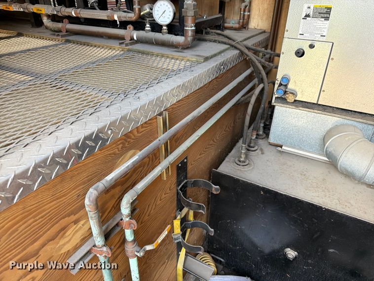 image for item FK3154 2003 Wells Cargo CVG5039 enclosed cargo trailer