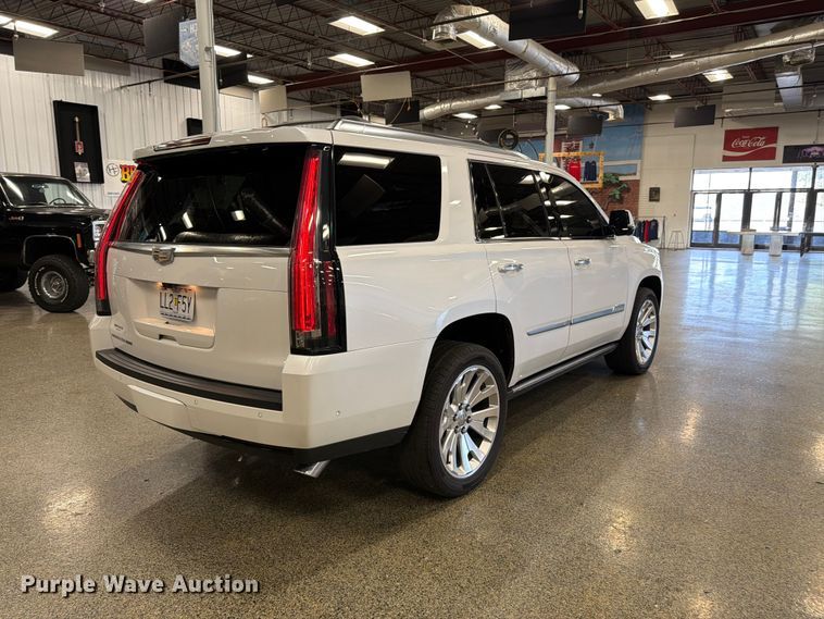 image for item FK3158 2017 Cadillac Escalade SUV