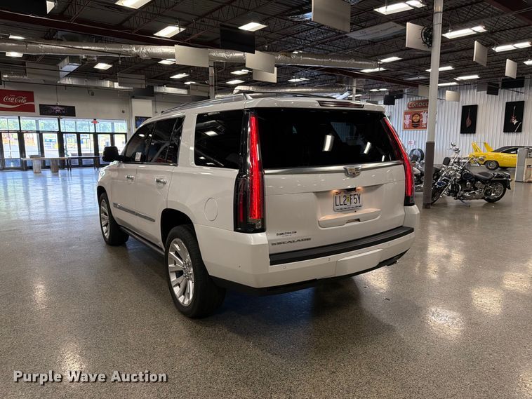 image for item FK3158 2017 Cadillac Escalade SUV