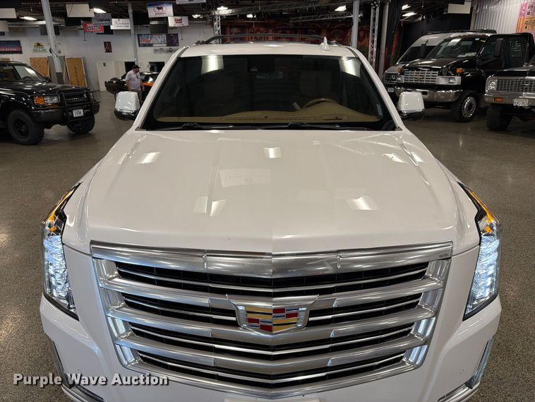 image for item FK3158 2017 Cadillac Escalade SUV