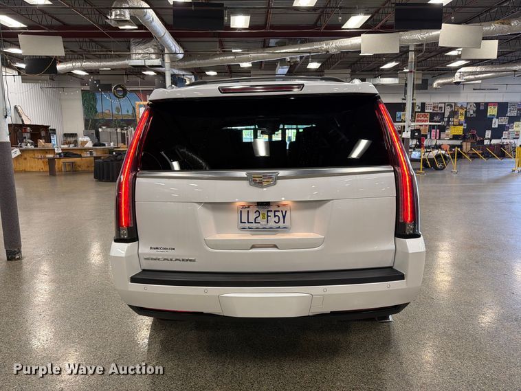 image for item FK3158 2017 Cadillac Escalade SUV