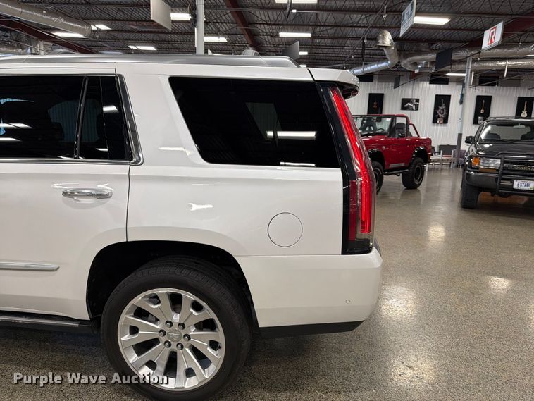 image for item FK3158 2017 Cadillac Escalade SUV
