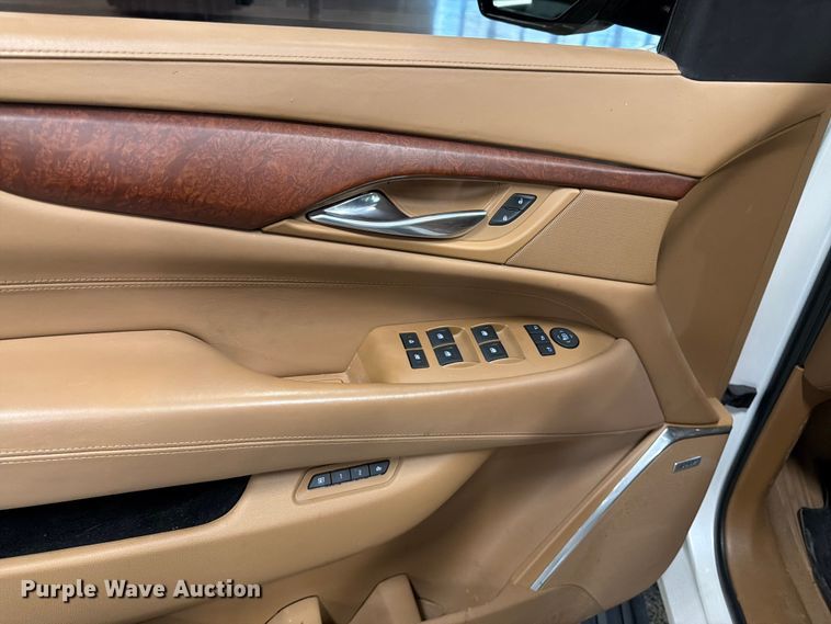 image for item FK3158 2017 Cadillac Escalade SUV