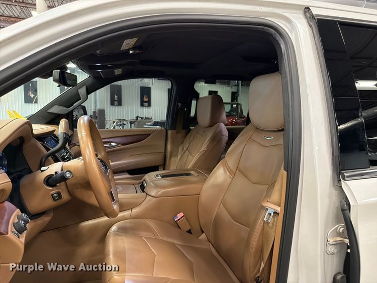 image for item FK3158 2017 Cadillac Escalade SUV
