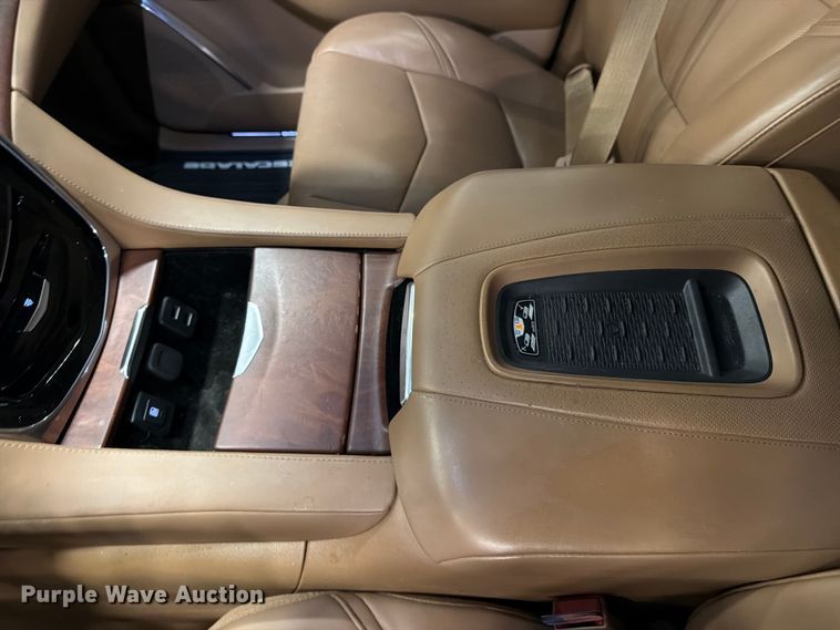 image for item FK3158 2017 Cadillac Escalade SUV