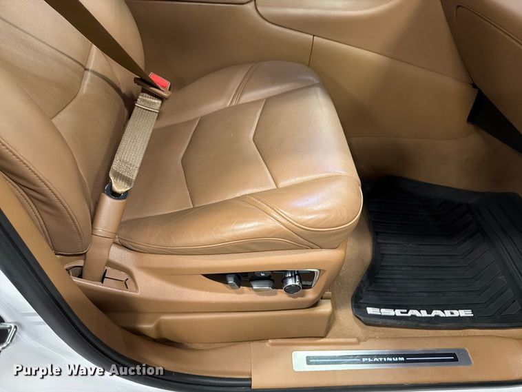 image for item FK3158 2017 Cadillac Escalade SUV