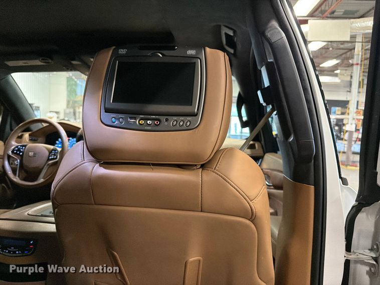 image for item FK3158 2017 Cadillac Escalade SUV