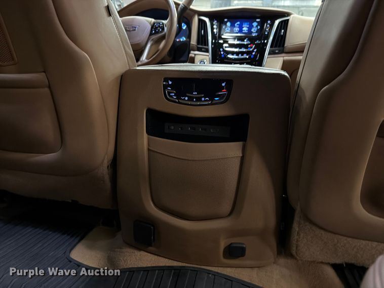 image for item FK3158 2017 Cadillac Escalade SUV