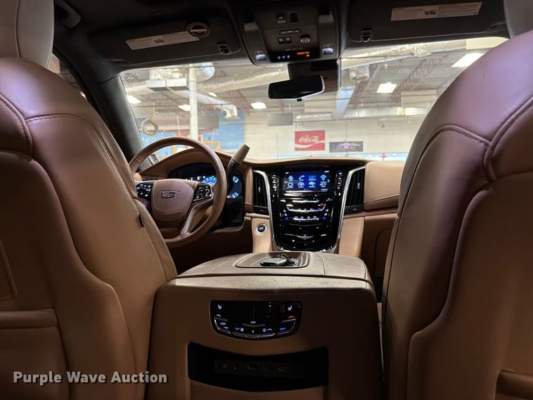 image for item FK3158 2017 Cadillac Escalade SUV