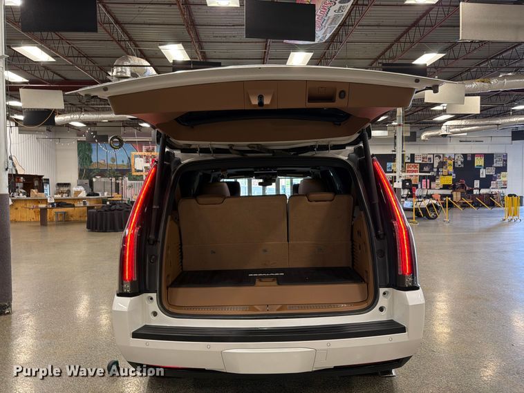 image for item FK3158 2017 Cadillac Escalade SUV