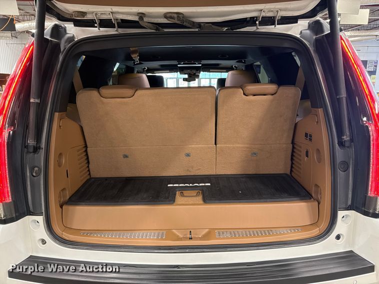 image for item FK3158 2017 Cadillac Escalade SUV