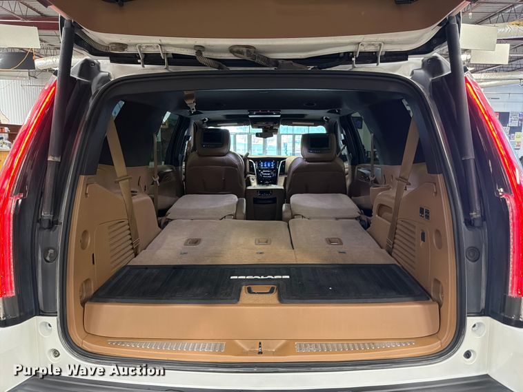 image for item FK3158 2017 Cadillac Escalade SUV