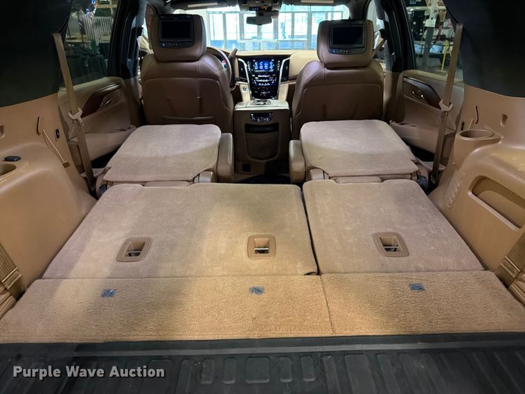 image for item FK3158 2017 Cadillac Escalade SUV