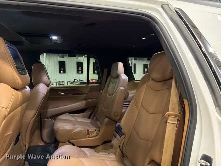 image for item FK3158 2017 Cadillac Escalade SUV