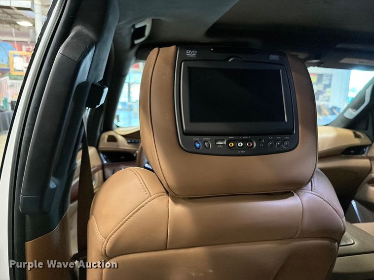 image for item FK3158 2017 Cadillac Escalade SUV