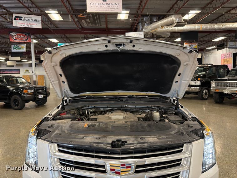 image for item FK3158 2017 Cadillac Escalade SUV