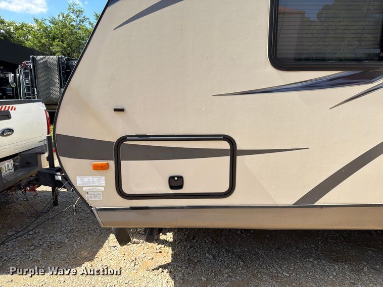 image for item FK3159 2015 Gulf Stream Coach Streamline Ultra Light camper