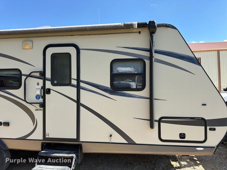 image for item FK3159 2015 Gulf Stream Coach Streamline Ultra Light camper