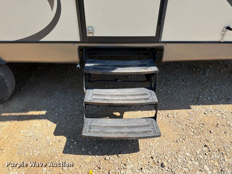 image for item FK3159 2015 Gulf Stream Coach Streamline Ultra Light camper