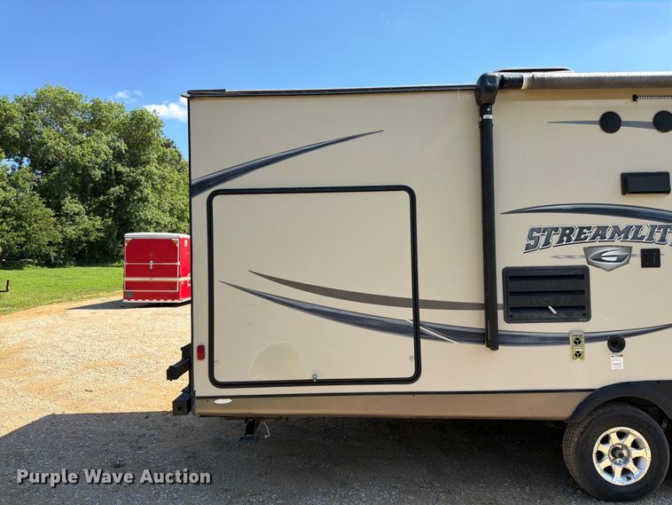 image for item FK3159 2015 Gulf Stream Coach Streamline Ultra Light camper