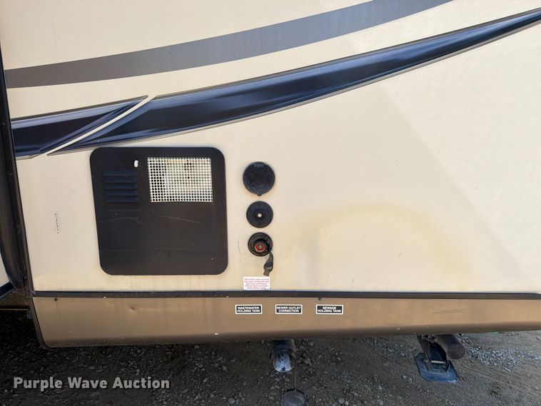 image for item FK3159 2015 Gulf Stream Coach Streamline Ultra Light camper