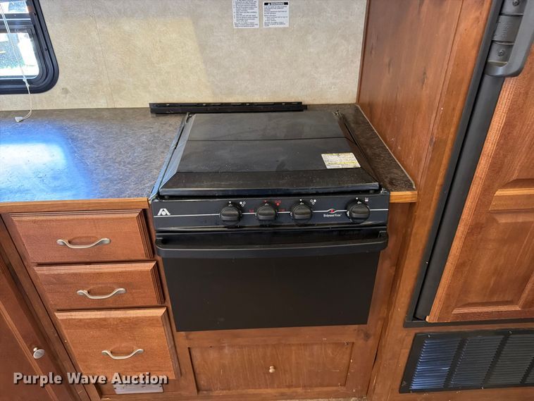 image for item FK3159 2015 Gulf Stream Coach Streamline Ultra Light camper