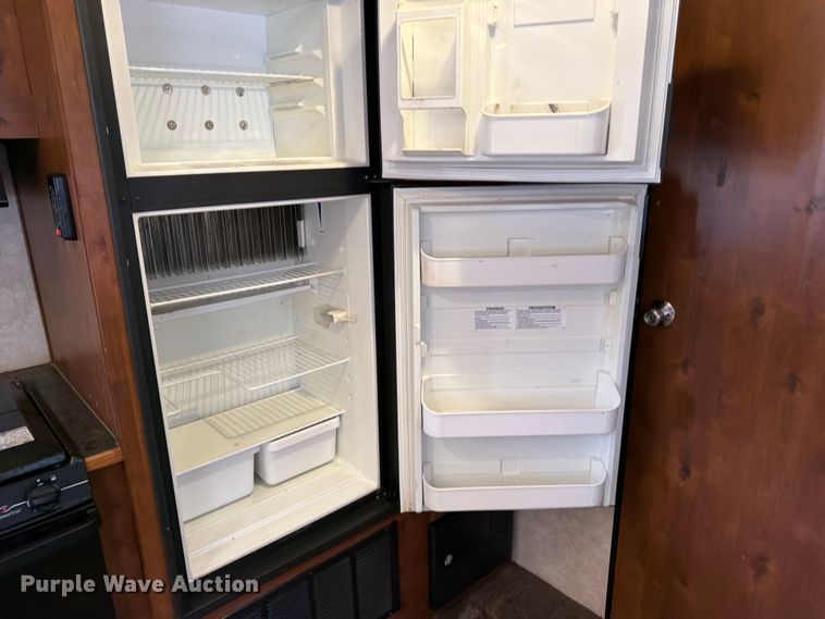 image for item FK3159 2015 Gulf Stream Coach Streamline Ultra Light camper