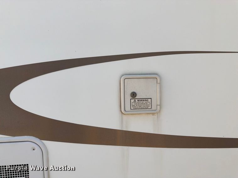 image for item FK3160 2008 NuWa Hitch Hiker II camper