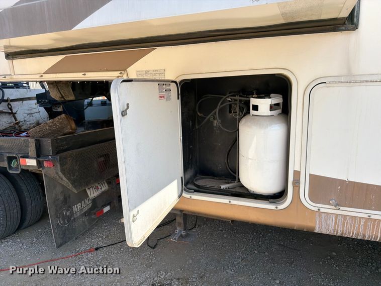 image for item FK3160 2008 NuWa Hitch Hiker II camper