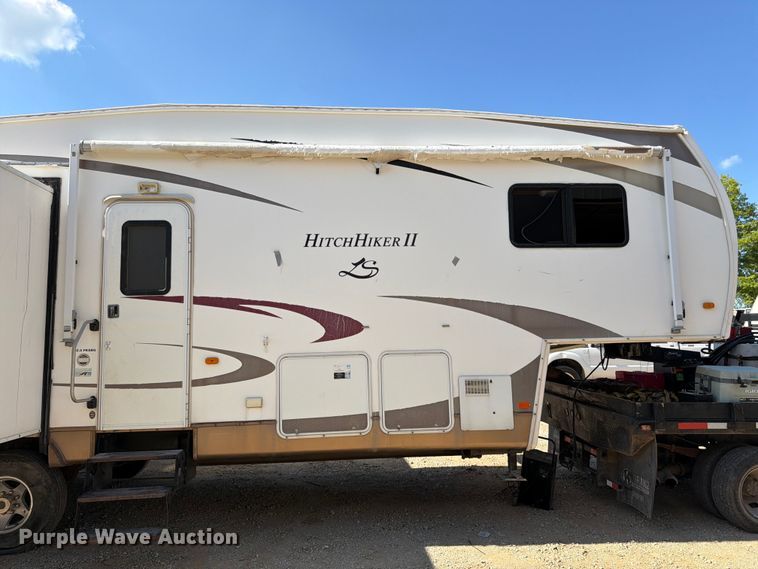 image for item FK3160 2008 NuWa Hitch Hiker II camper