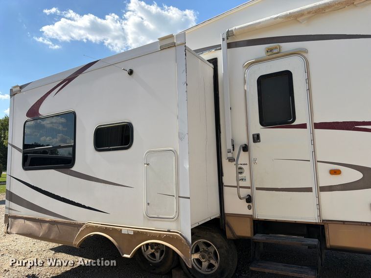 image for item FK3160 2008 NuWa Hitch Hiker II camper