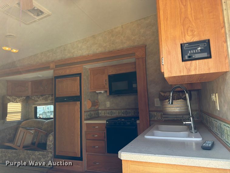 image for item FK3160 2008 NuWa Hitch Hiker II camper