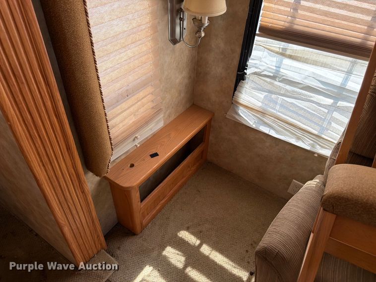 image for item FK3160 2008 NuWa Hitch Hiker II camper