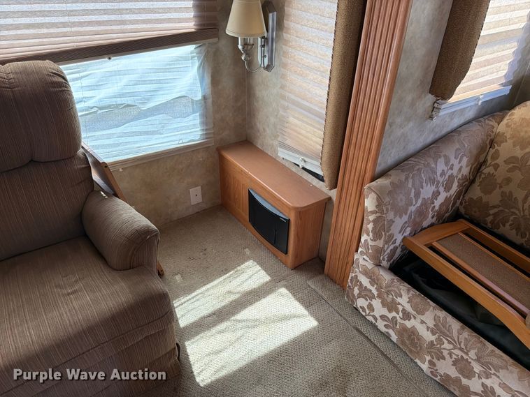 image for item FK3160 2008 NuWa Hitch Hiker II camper